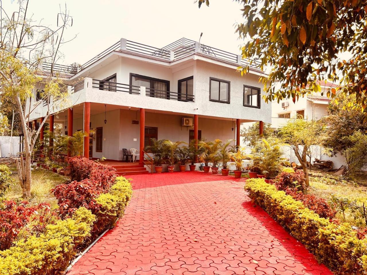 The English Gaon 4 Bhk Bhopal Exterior foto